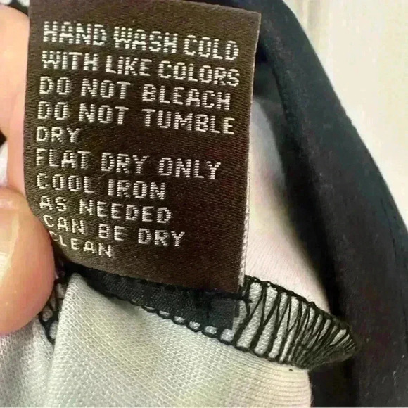 J.McLaughlin Ladies skirt size 6 Purple Black Geometric Print Back Zipper - Picture 5 of 9